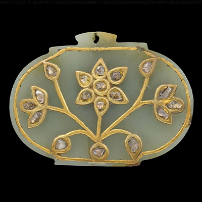 Jade Pendant with Kundan Setting